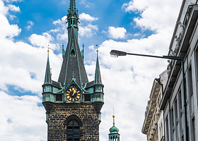 布拉格亨利钟楼