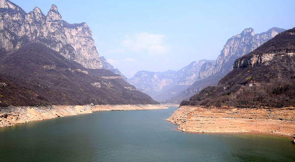 东龙十八潭自然风景区