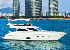 秘狗游艇俱乐部