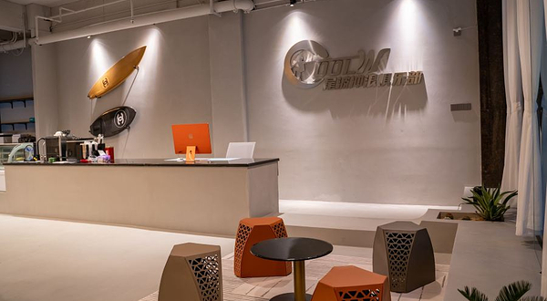 COOLW尾波冲浪俱乐部