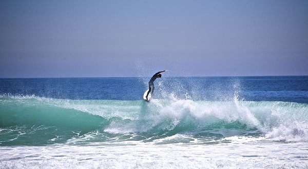 冲浪先生沙滩俱乐部
