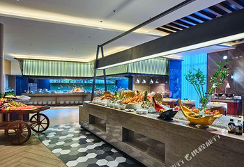 西宁温泉假日酒店·悦·咖啡全日餐厅第 7 张图片