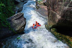佛影峡漂流