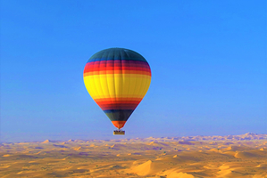 迪拜沙漠冒险热气球体验