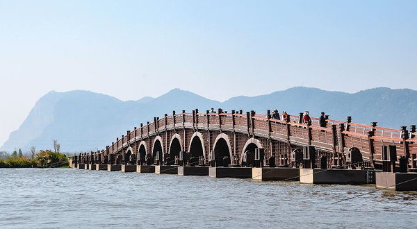 滇池七孔浮桥