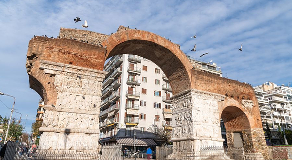 加莱里乌斯拱门