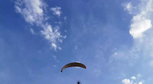 动力滑翔伞