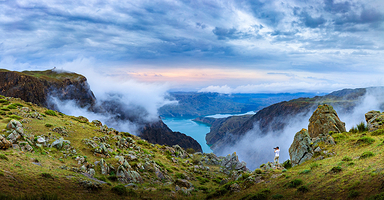 龙羊大峡谷·悬崖览胜