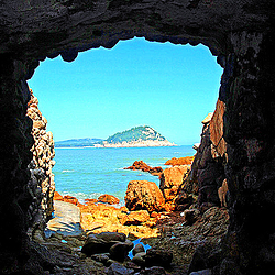 东山风动石景区