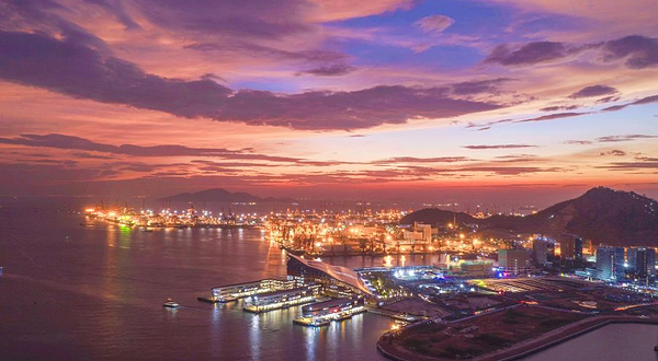 蛇口港珠海游轮