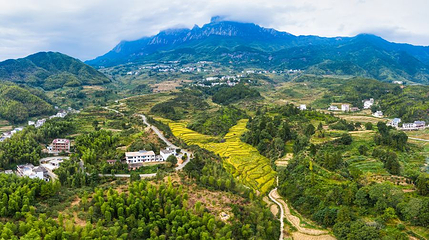 灵山水晶山景区第 1 张图片