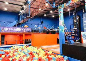 太空漫步蹦床公园(观前店)