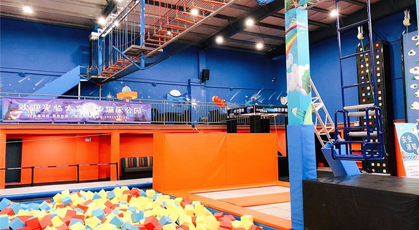 太空漫步蹦床公园(观前店)