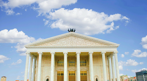 阿斯塔纳歌剧院