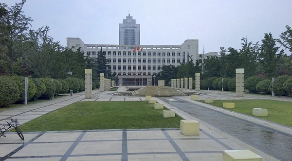 山东大学中心校区-大成广场