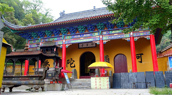 狼巷迷谷-禅窟寺