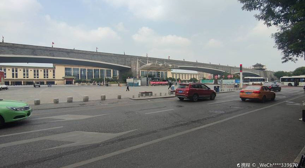 西安城墙-解放门