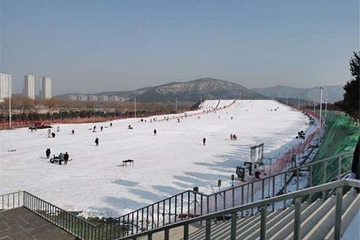 园博园滑雪场第 1 张图片