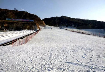 曹溪河滑雪场第 1 张图片