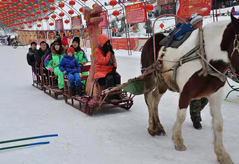 东风湖冰雪大世界第 6 张图片