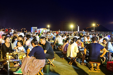 花千谷超级夜市第 5 张图片