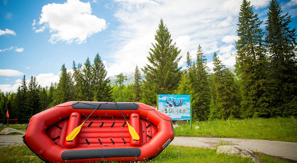 新文旅喀纳斯漂流