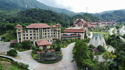 经律论文化旅游小镇第 1 张图片