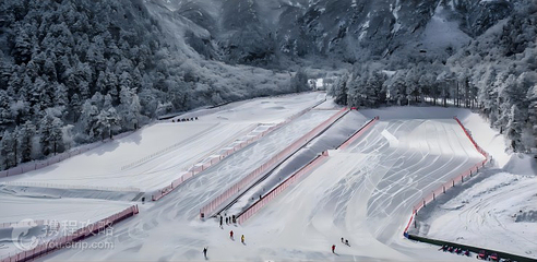 汶川羌人谷滑雪场第 6 张图片