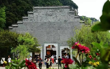 黄龙洞文化街第 1 张图片
