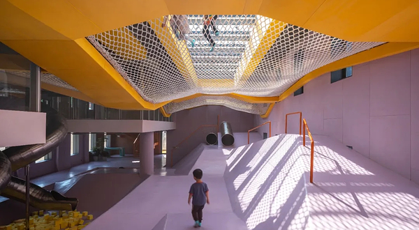 暖亲家庭成长中心