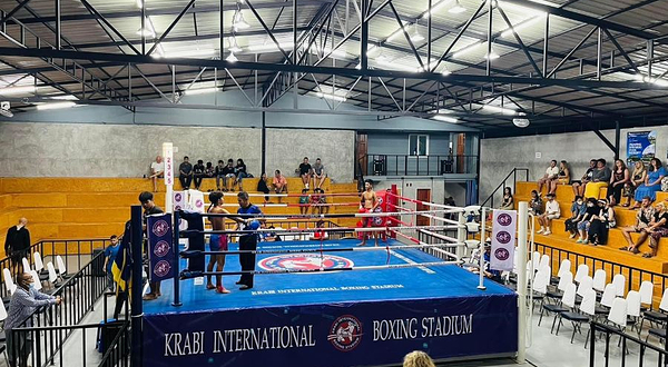 甲米奥南国际拳击场