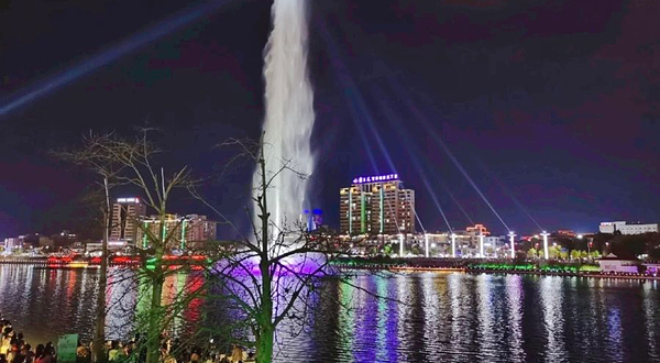 亚洲第一高喷泉