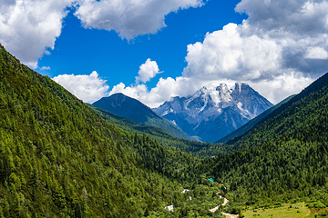 亚拉雪山风景区第 6 张图片