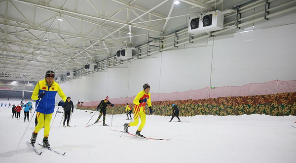 秦岭四季滑雪场