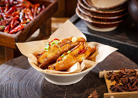 渝少侠·熊猫小院火锅(春熙路店)