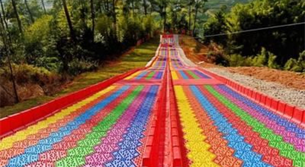 天下秋千第一村