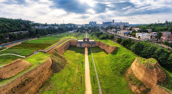 新安函谷关遗址(西汉)