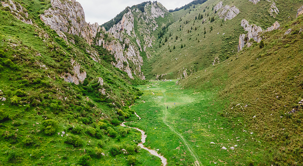 阿坝州纳摩大峡谷