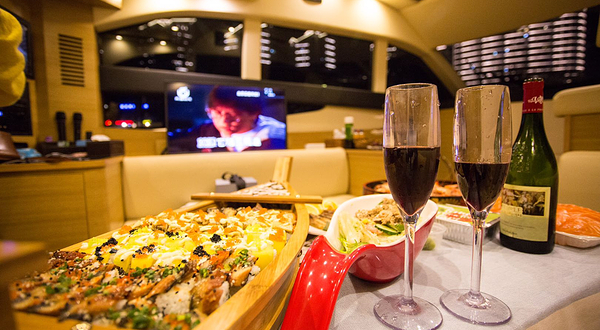 九游游艇帆船出海体验中心