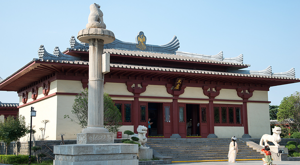 洛阳古墓博物馆