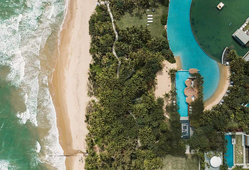 三亚艾迪逊酒店·海滩俱乐部 BEACH CLUB·泳池吧·西式简餐·轻食·DJ第 4 张图片