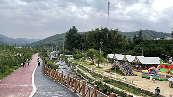 湾里金峡谷风景区