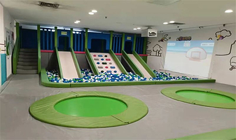 孩子王(桂林国贸益华城店)