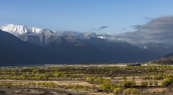 比日神山生态景区