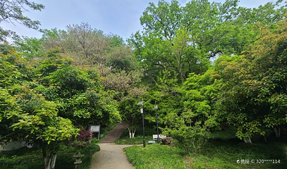 玉峰山第 1 张图片