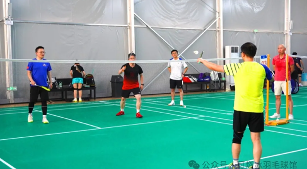 可燃冰羽毛球馆