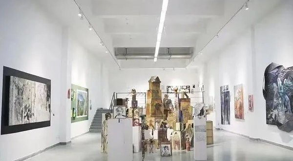 四川美术学院CAEA美术馆