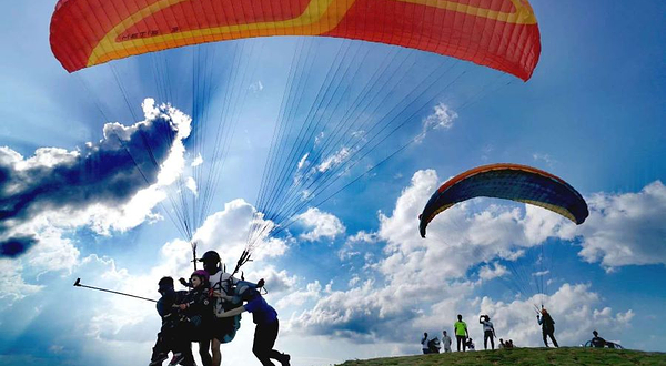 螺蛳粉小镇飞行营地