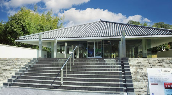 入江泰吉纪念奈良市写真美术馆