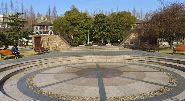 同济大学-音乐广场